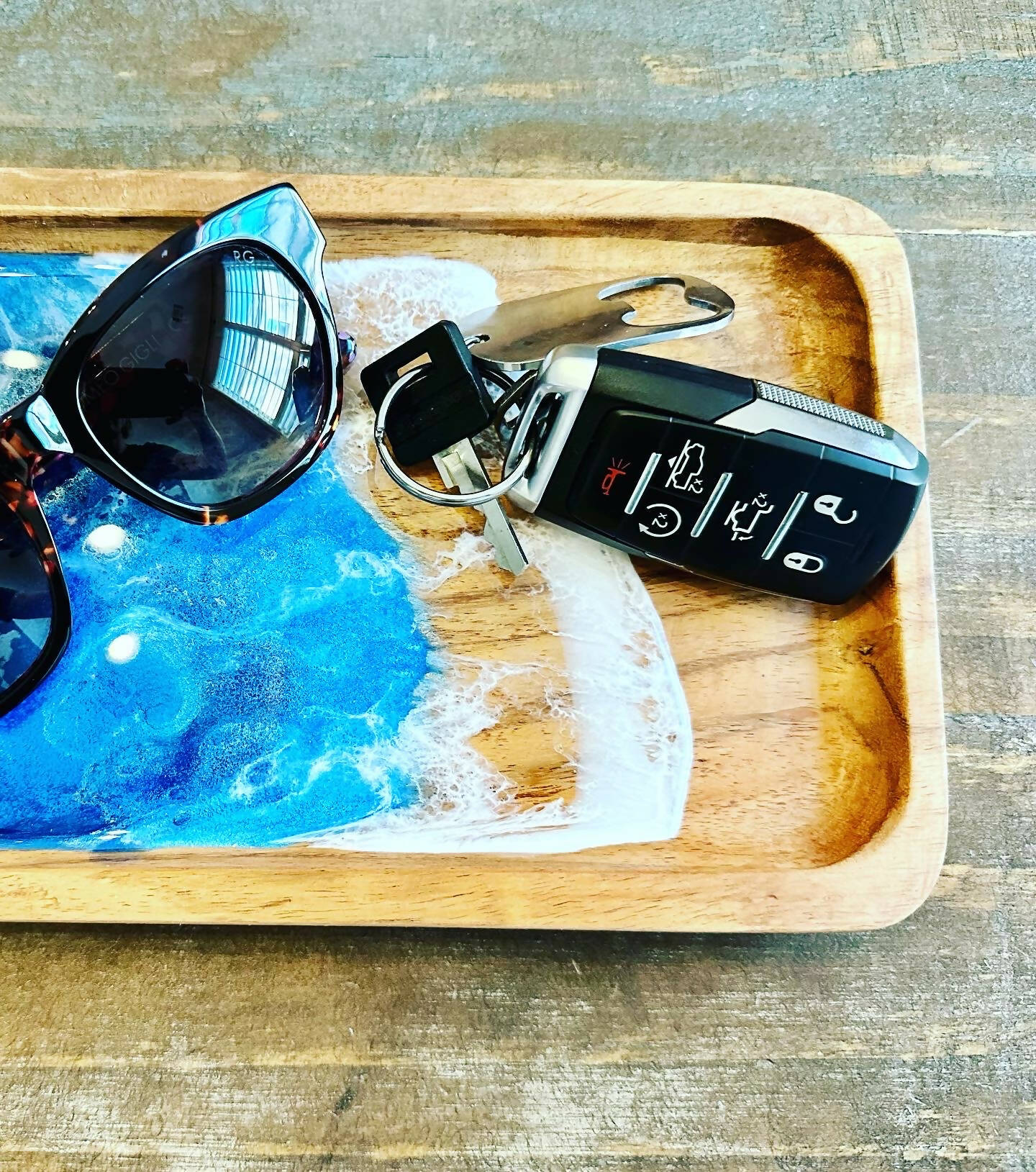 Ocean Wave Catch-All Tray